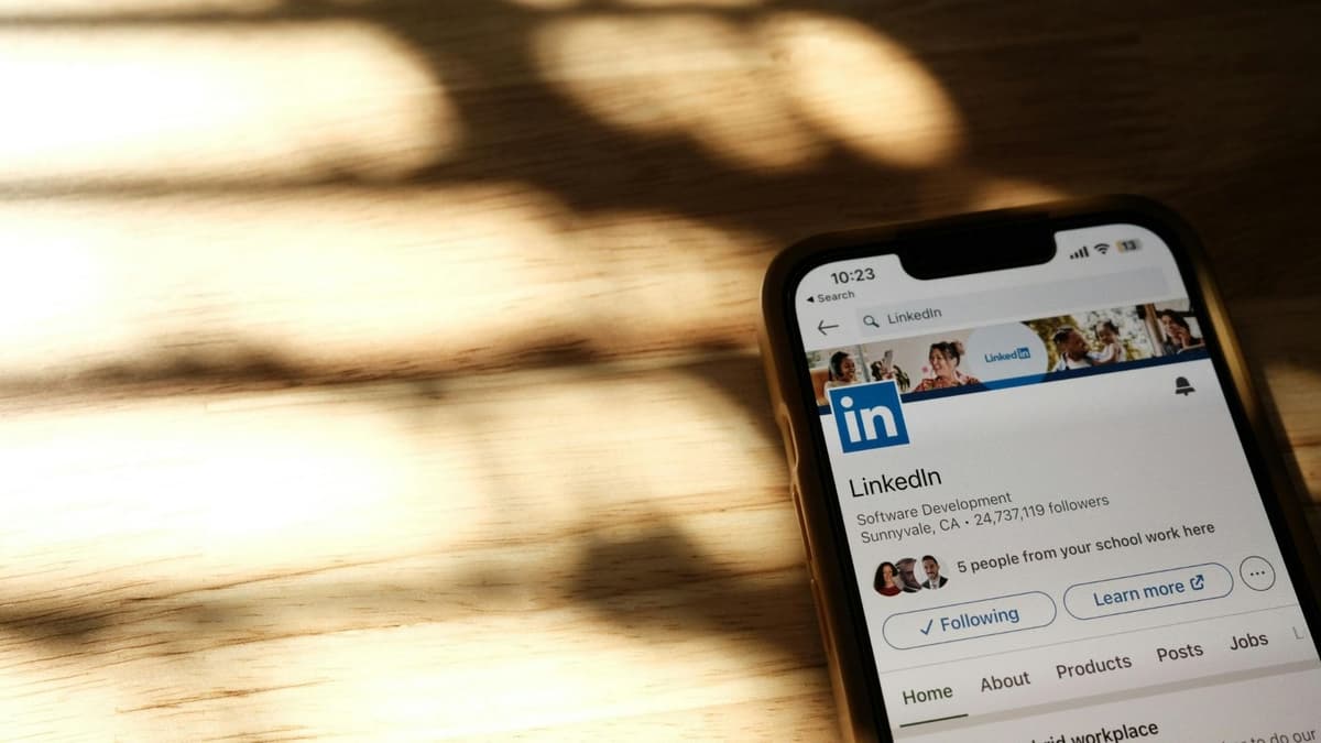LinkedIn se fortalece en Paraguay mientras que X pierde terreno