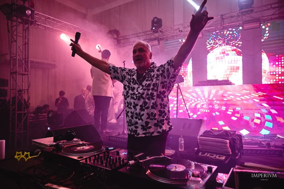 PUM CLACK celebra tres años con música en vivo, DJs y una invitada internacional