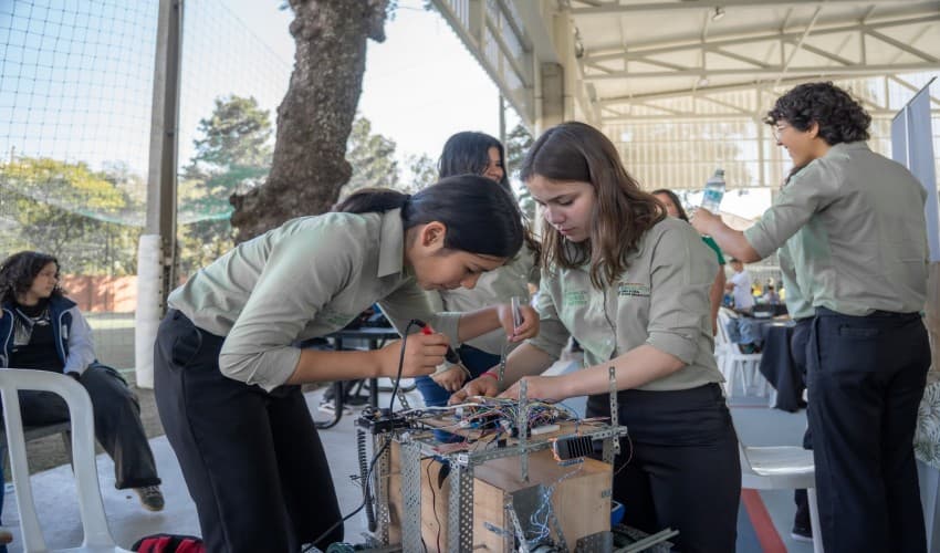 Innovabot 2026 convoca a estudiantes para diseñar robots