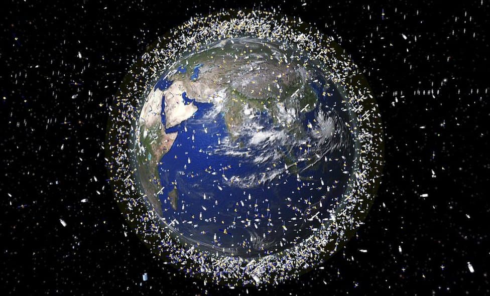 ¿El espacio se está llenando de basura? La advertencia que preocupa al sector